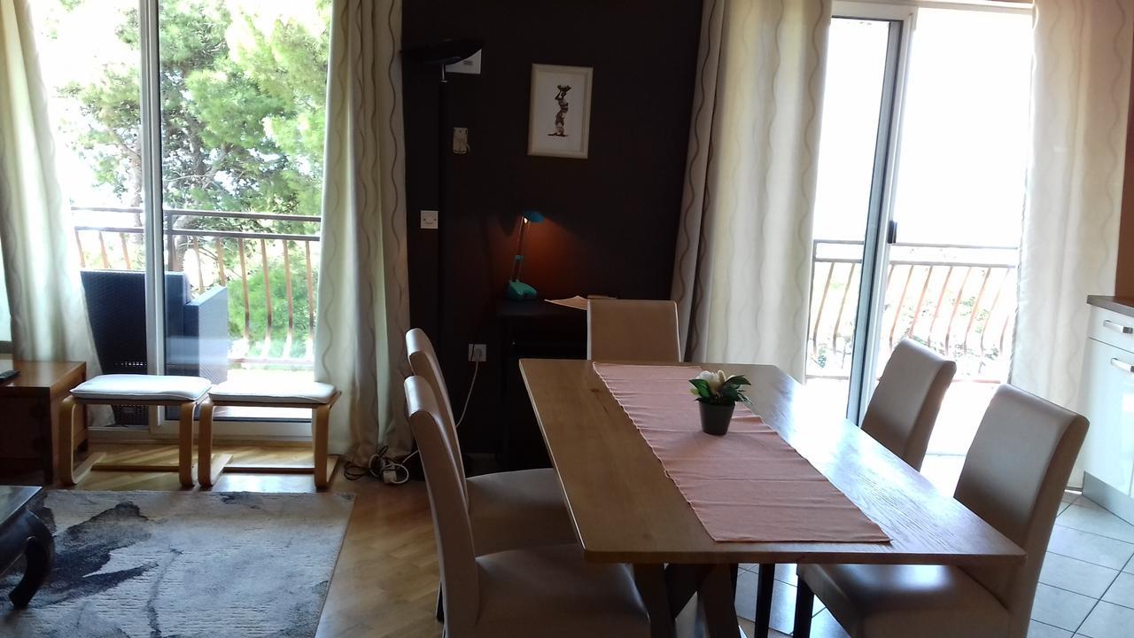 Summerhouse Duce Omis Eksteriør bilde